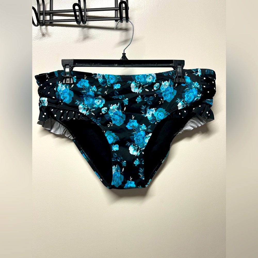 Midnight hour hot topic bikini swimsuit bottoms 2x XXL blue black roses NWT